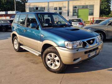Terrano II 3p 2.7 tdi Anniversary GANCIO TRAINO E CARRELO