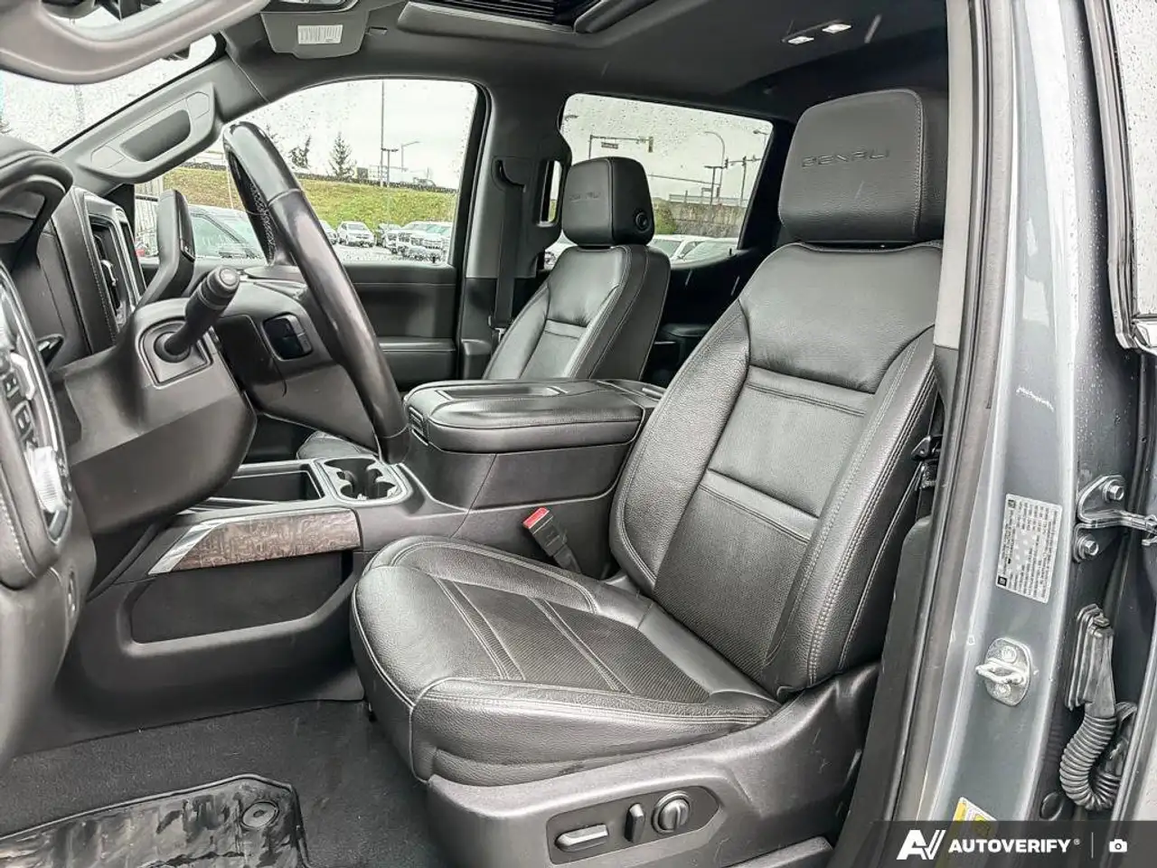 GMC Sierra 1500 снимка GMC Sierra 1500