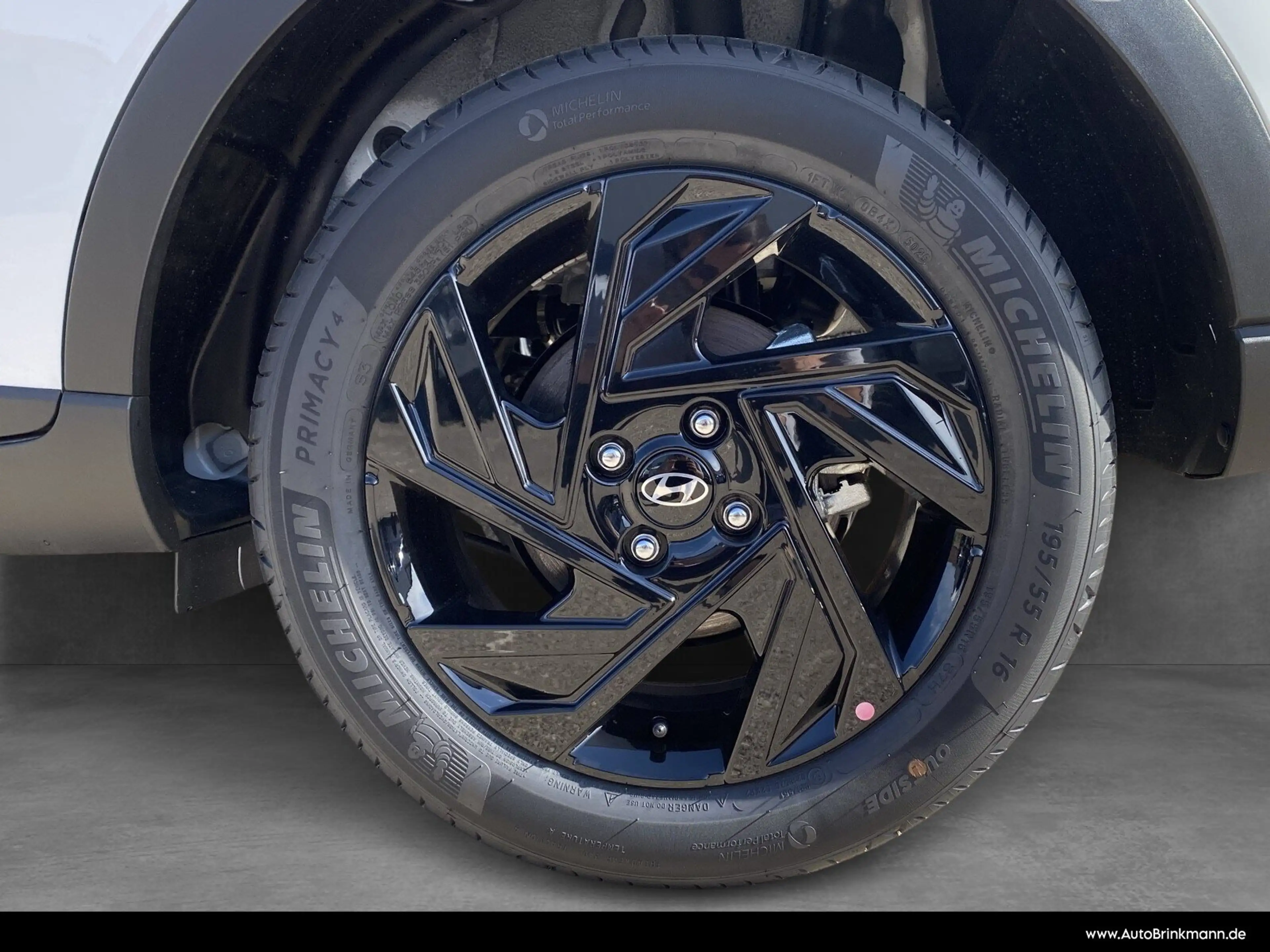 Hyundai BAYON Bayon 1.0 T-GDI Blackline Navi/LED/BOSE Sound SHZ — photo 8