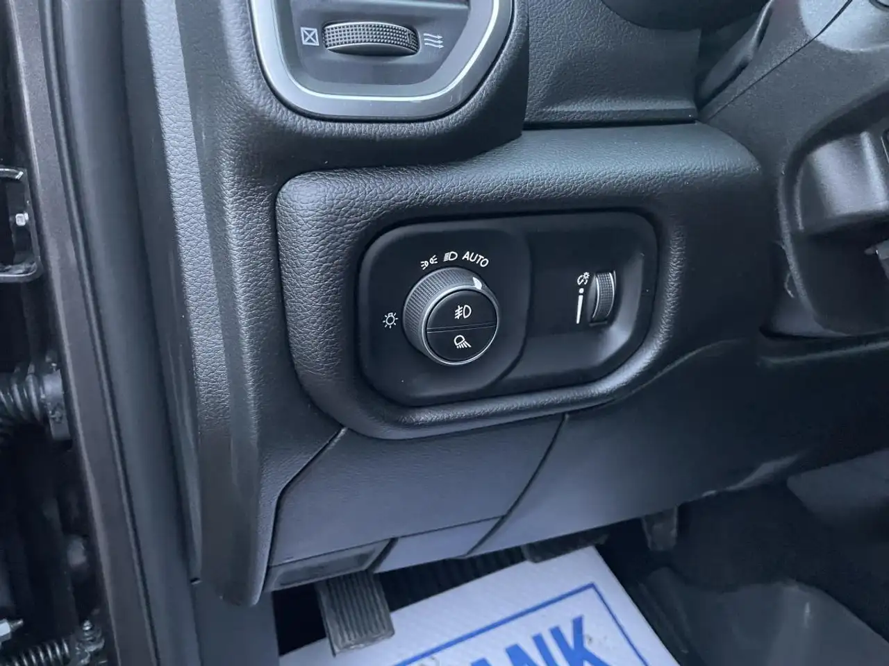 RAM 3500 снимка RAM 3500