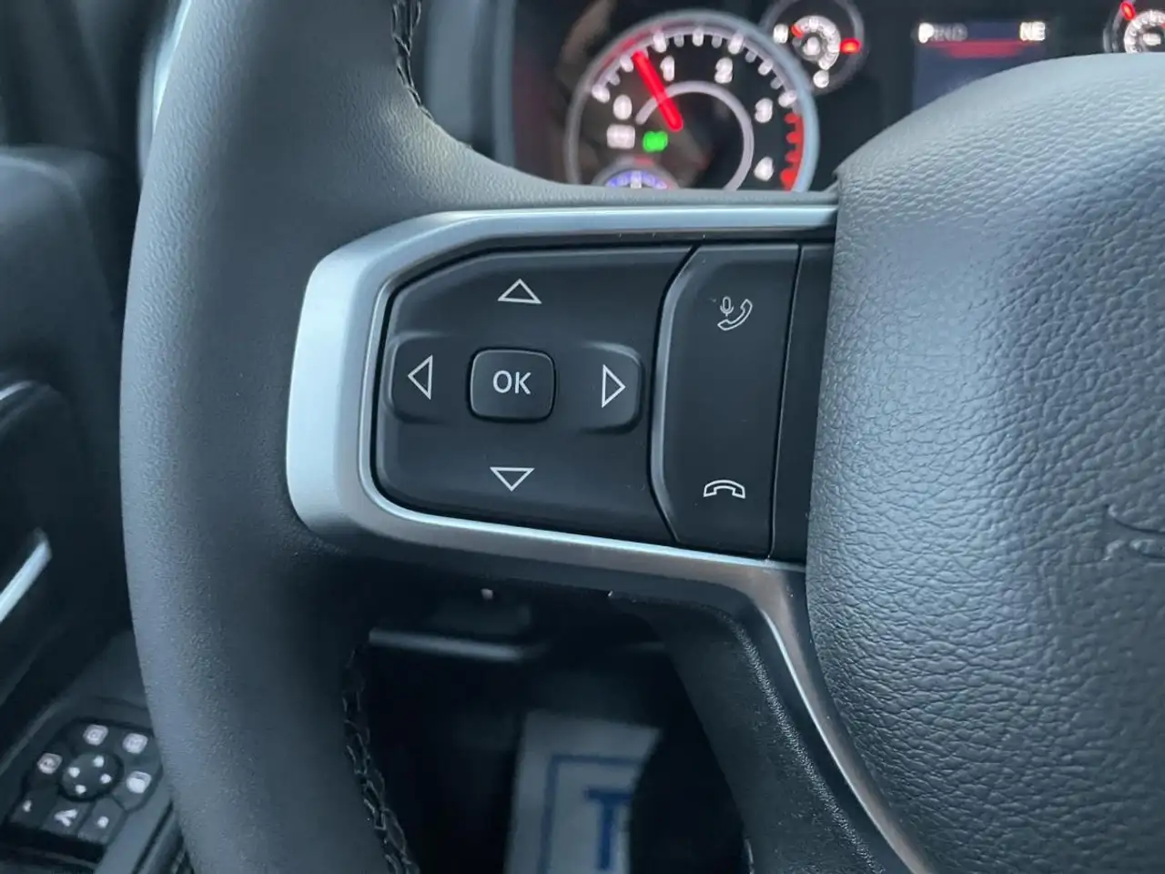 RAM 3500 снимка RAM 3500