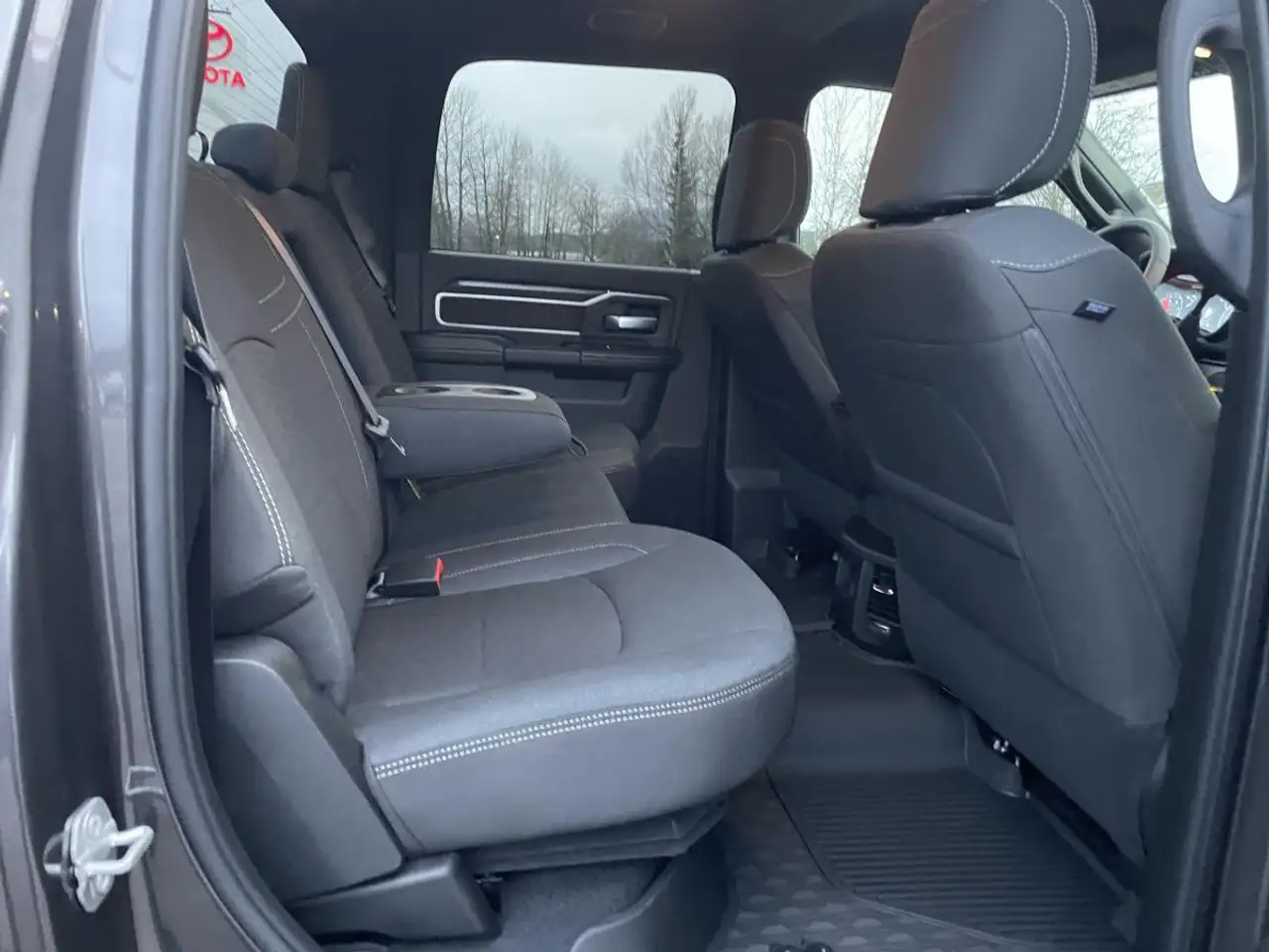 RAM 3500 снимка RAM 3500