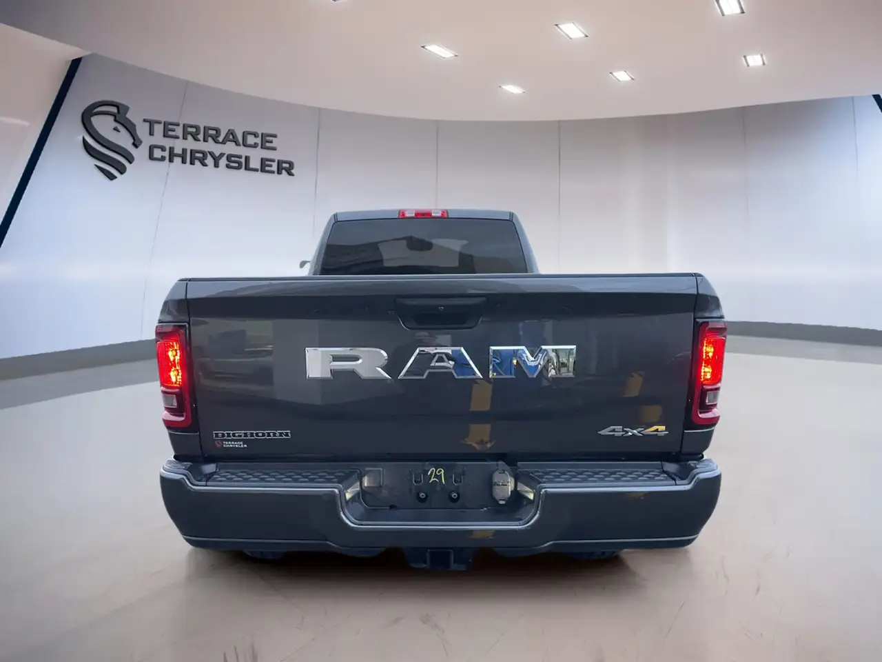 RAM 3500 снимка RAM 3500