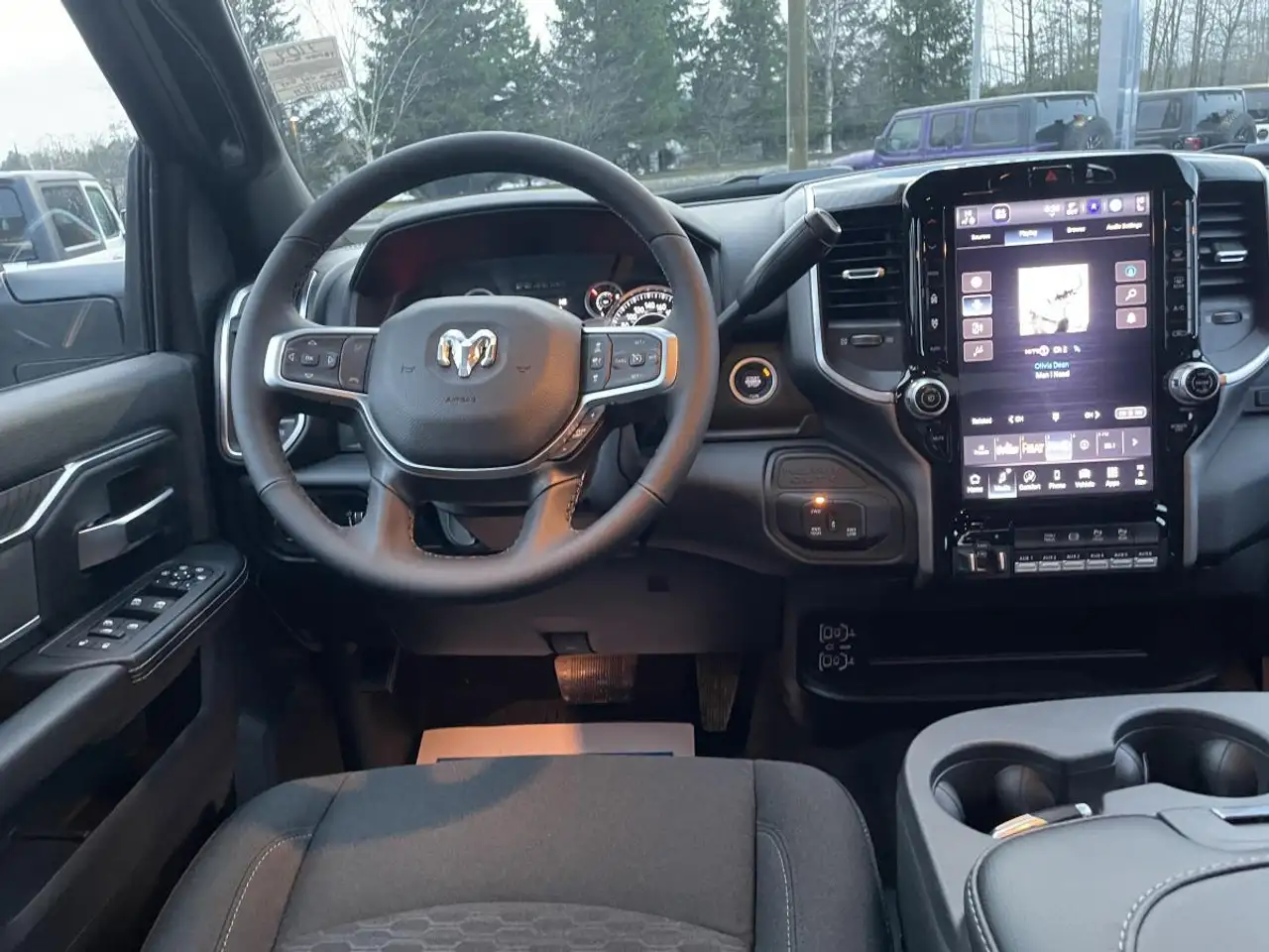 RAM 3500 снимка RAM 3500