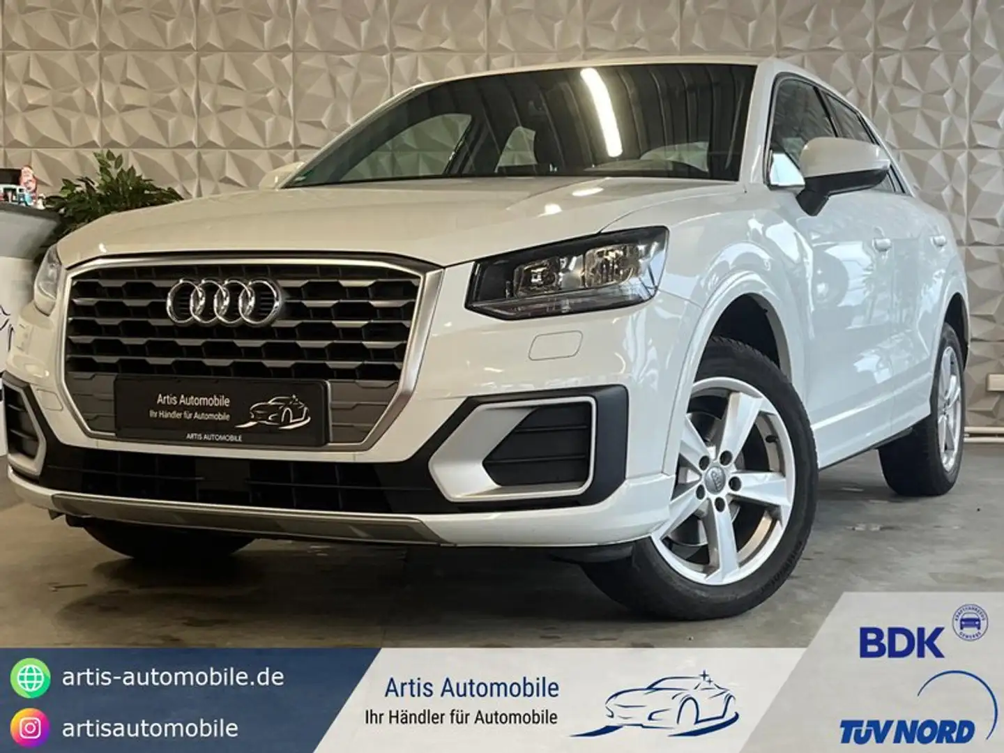 Audi Q2 SPORT 1.4 TFSI*CARPLAY-NAVI*SITZHEIZUNG* Weiß - 1