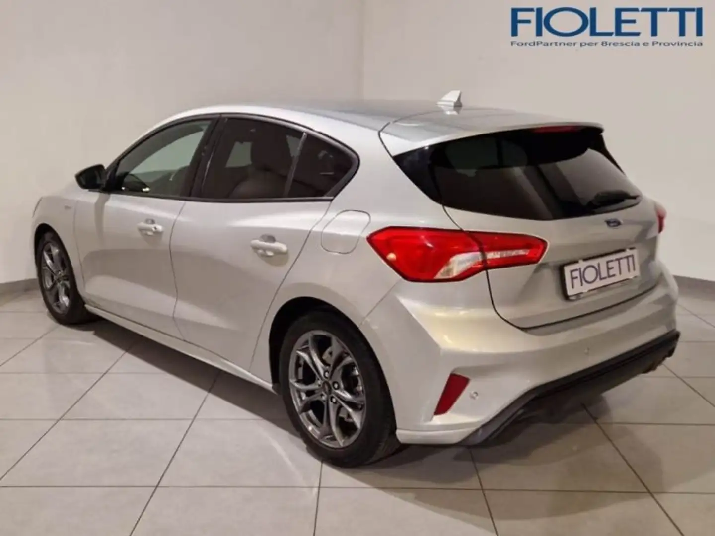 Ford Focus 5ª SERIE 1.0 ECOBOOST 125 CV 5P. ST LINE Argento - 2