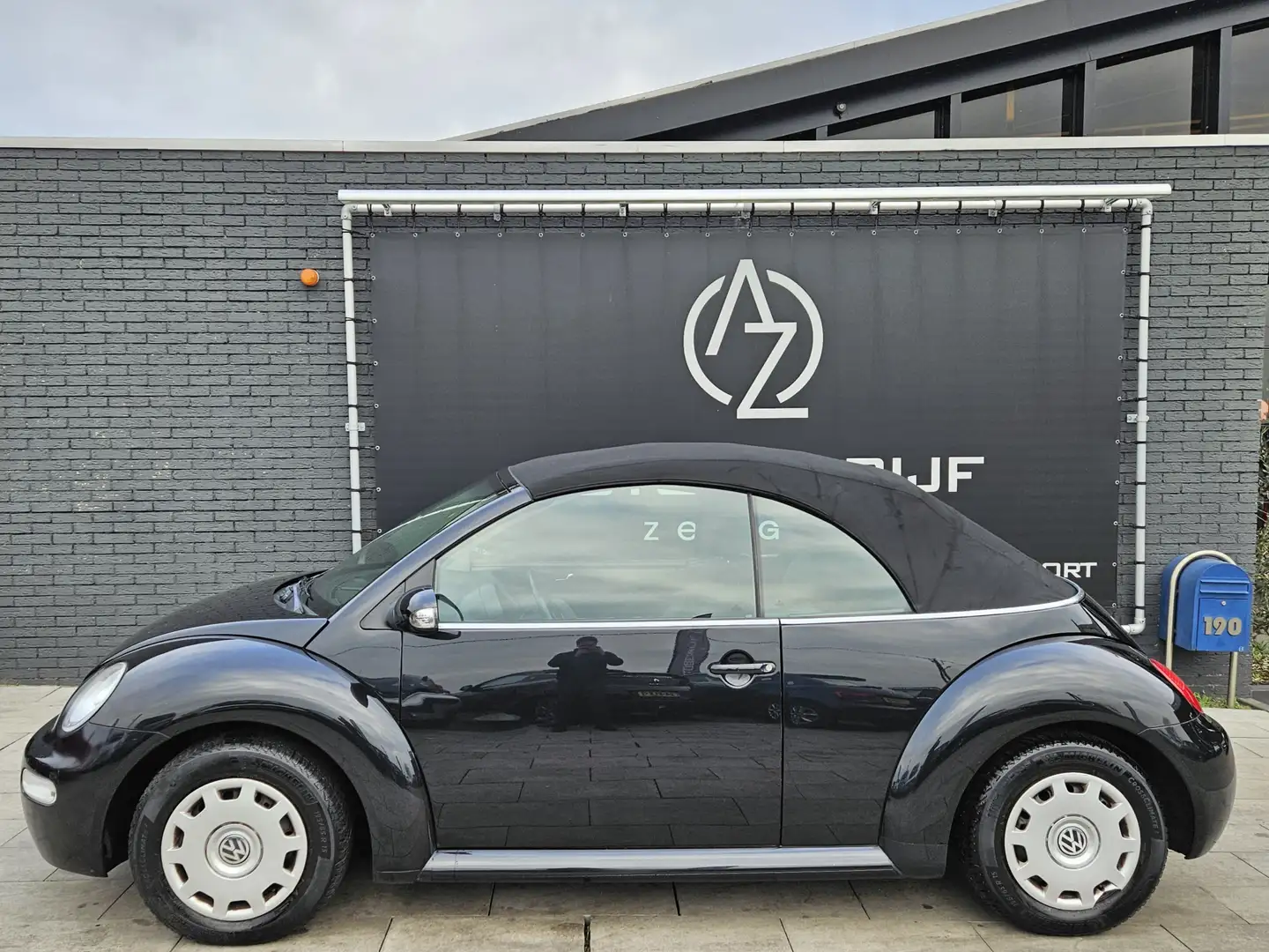 Volkswagen New Beetle Cabrio 2.0 *AC*Softtop* Schwarz - 1