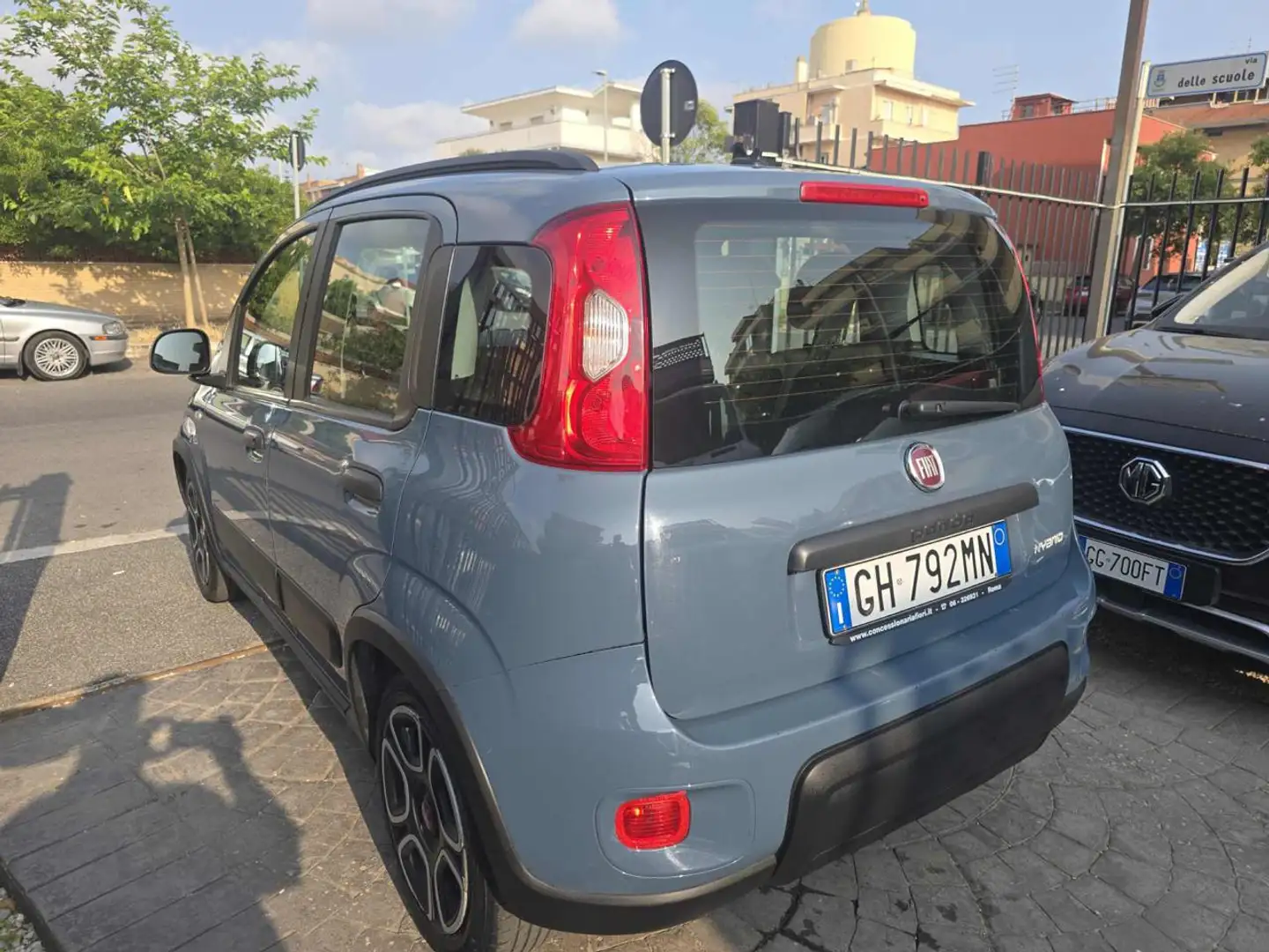 Fiat Panda 1.0 FireFly S&S Hybrid City Life NO OBBLIGO DI FIN Bleu - 2