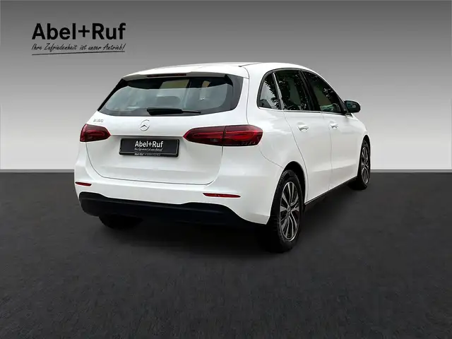 Mercedes-Benz B Class view 7