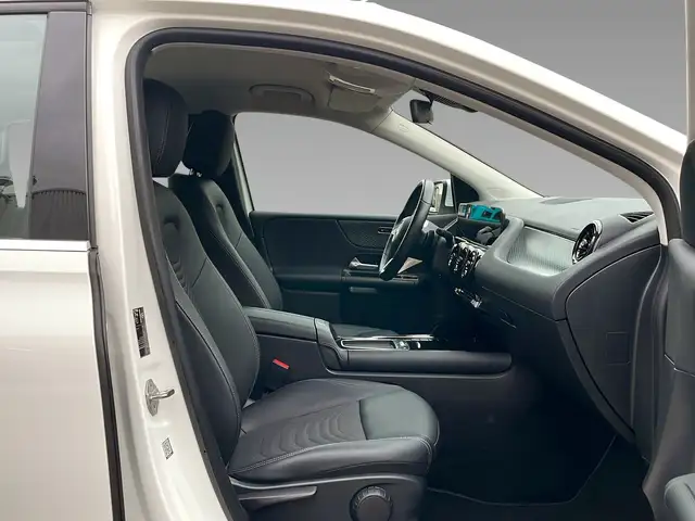 Mercedes-Benz B Class view 12