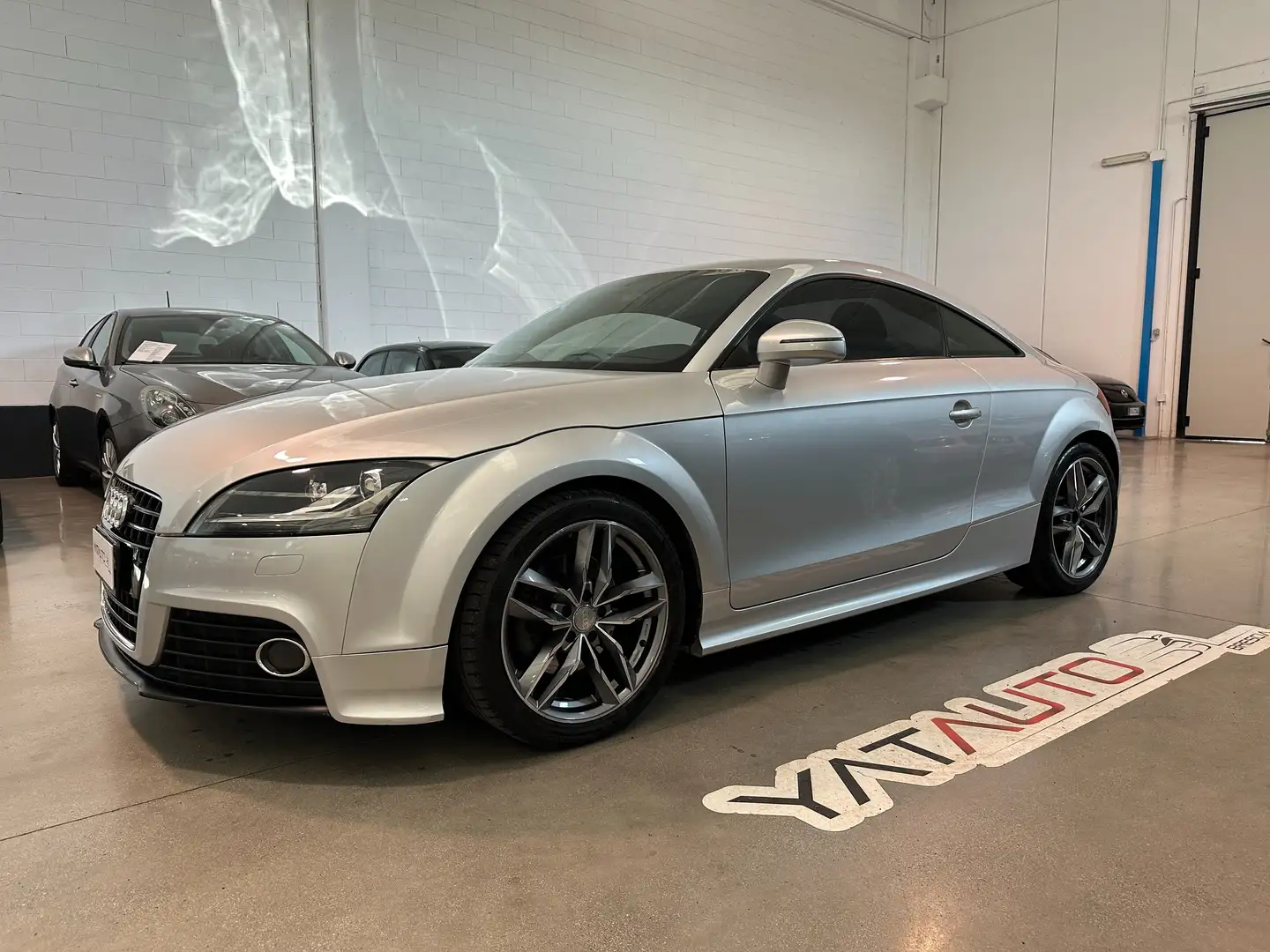 Audi TT Coupe 2.0 tfsi s-tronic TTS PACK Stříbrná - 1