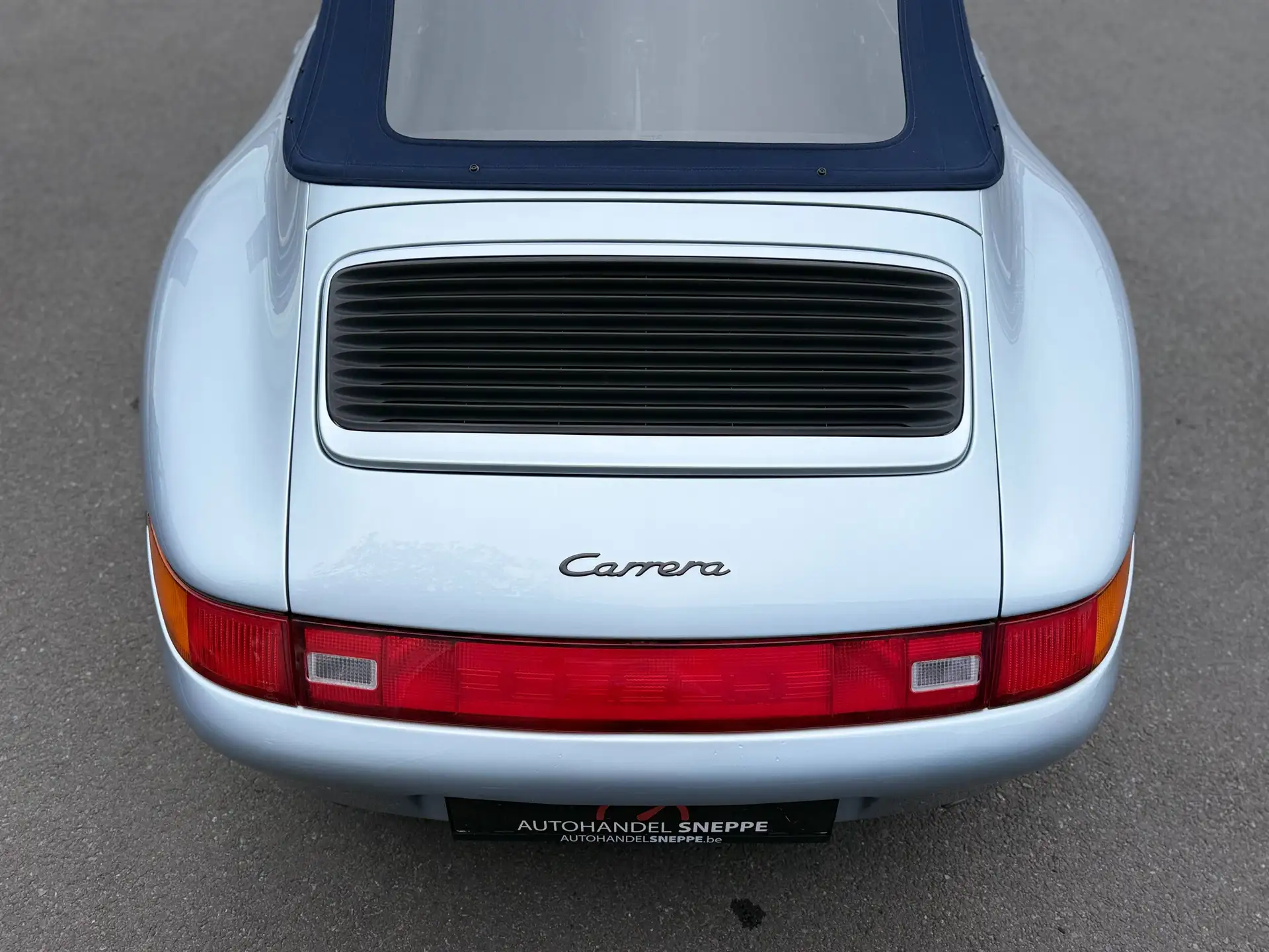 Porsche 911 911 Carrera Cabriolet 1995 은색 사진 8