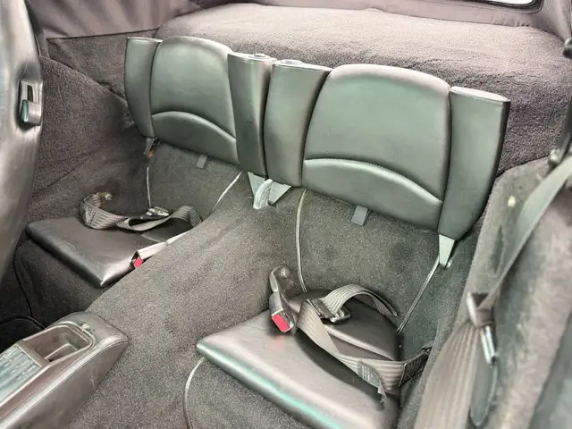 Porsche 911 view 15