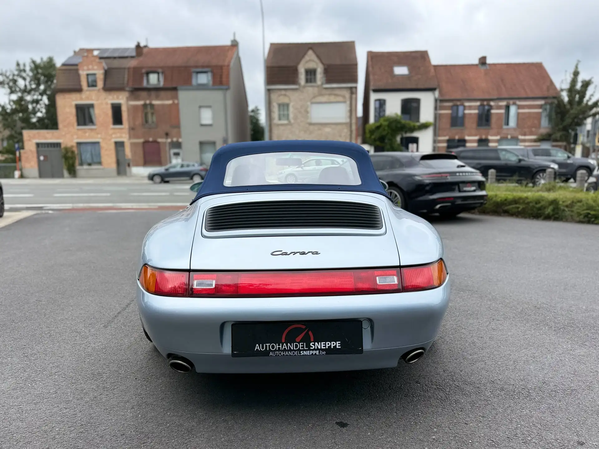 Porsche 911 911 Carrera Cabriolet 1995 은색 사진 5
