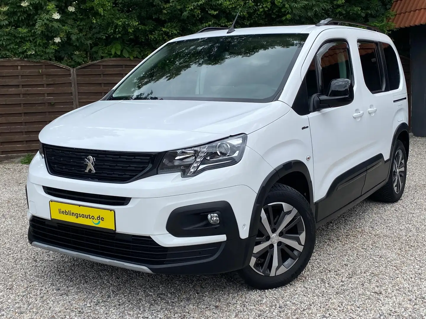Peugeot Rifter 1.5 GT-Line L1 Automatik Camper Navi ACC Weiß - 1