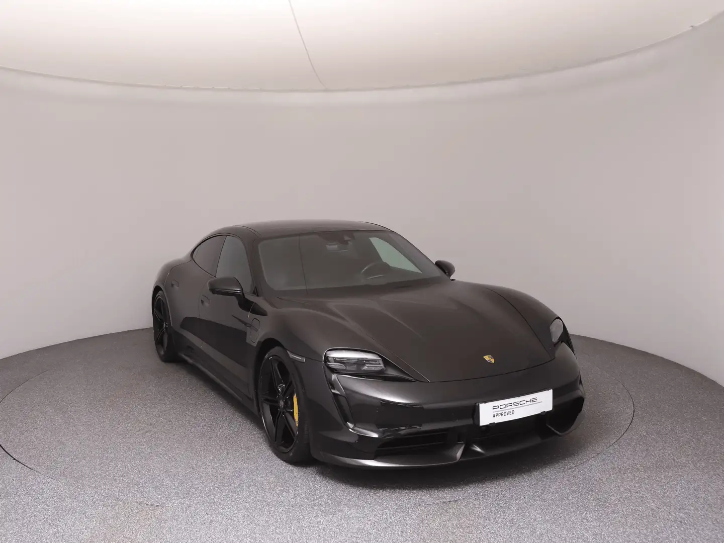 Porsche Taycan Turbo S Schwarz - 2