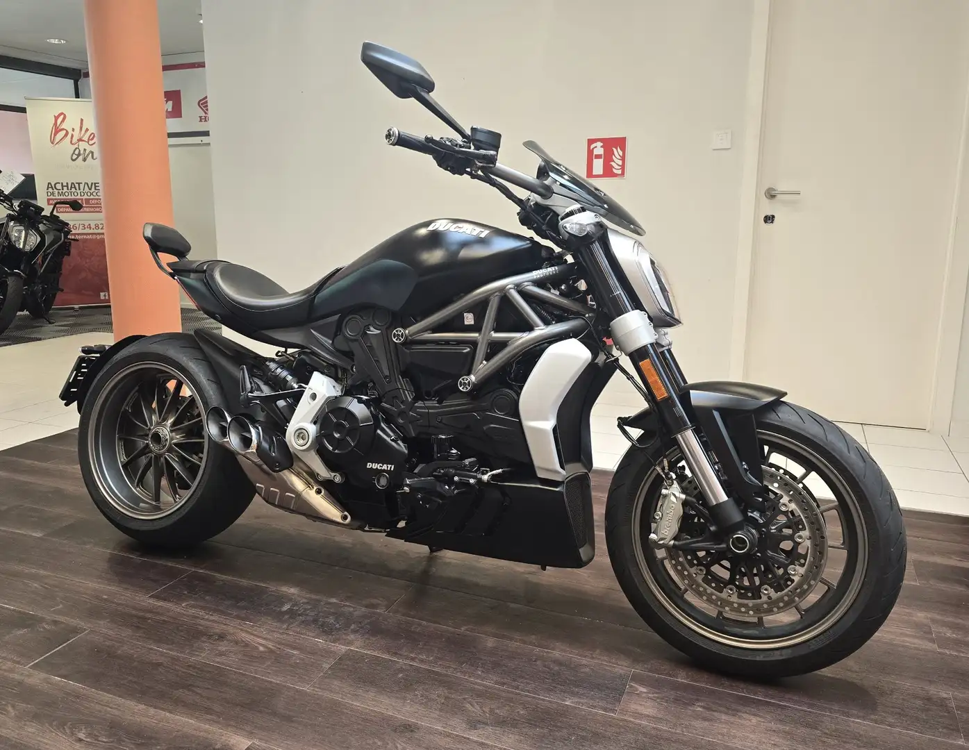 Ducati XDiavel Negro - 2
