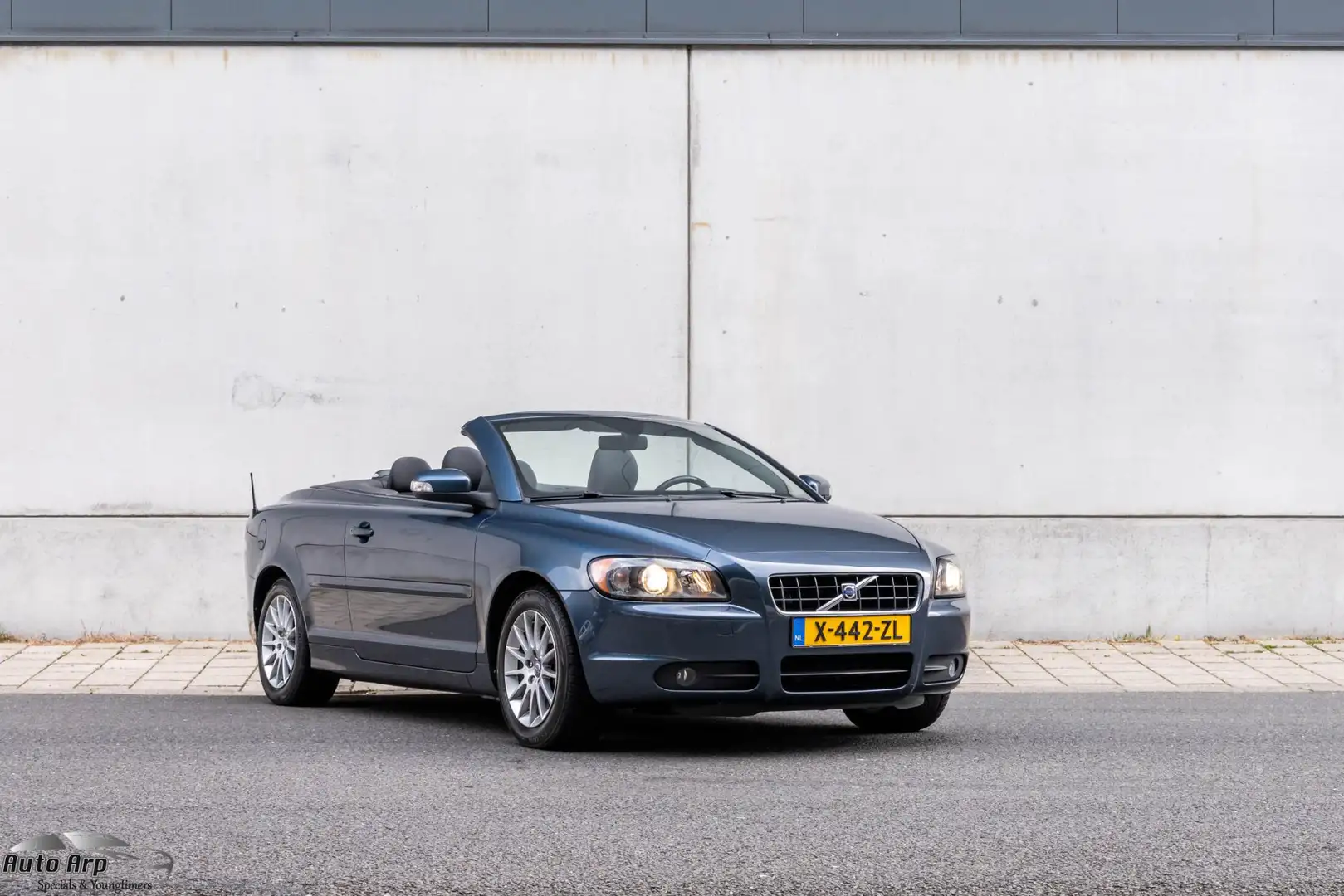 Volvo C70 Convertible 2.4 Kinetic Azul - 1