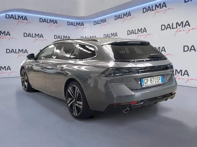 Peugeot 508 view 3
