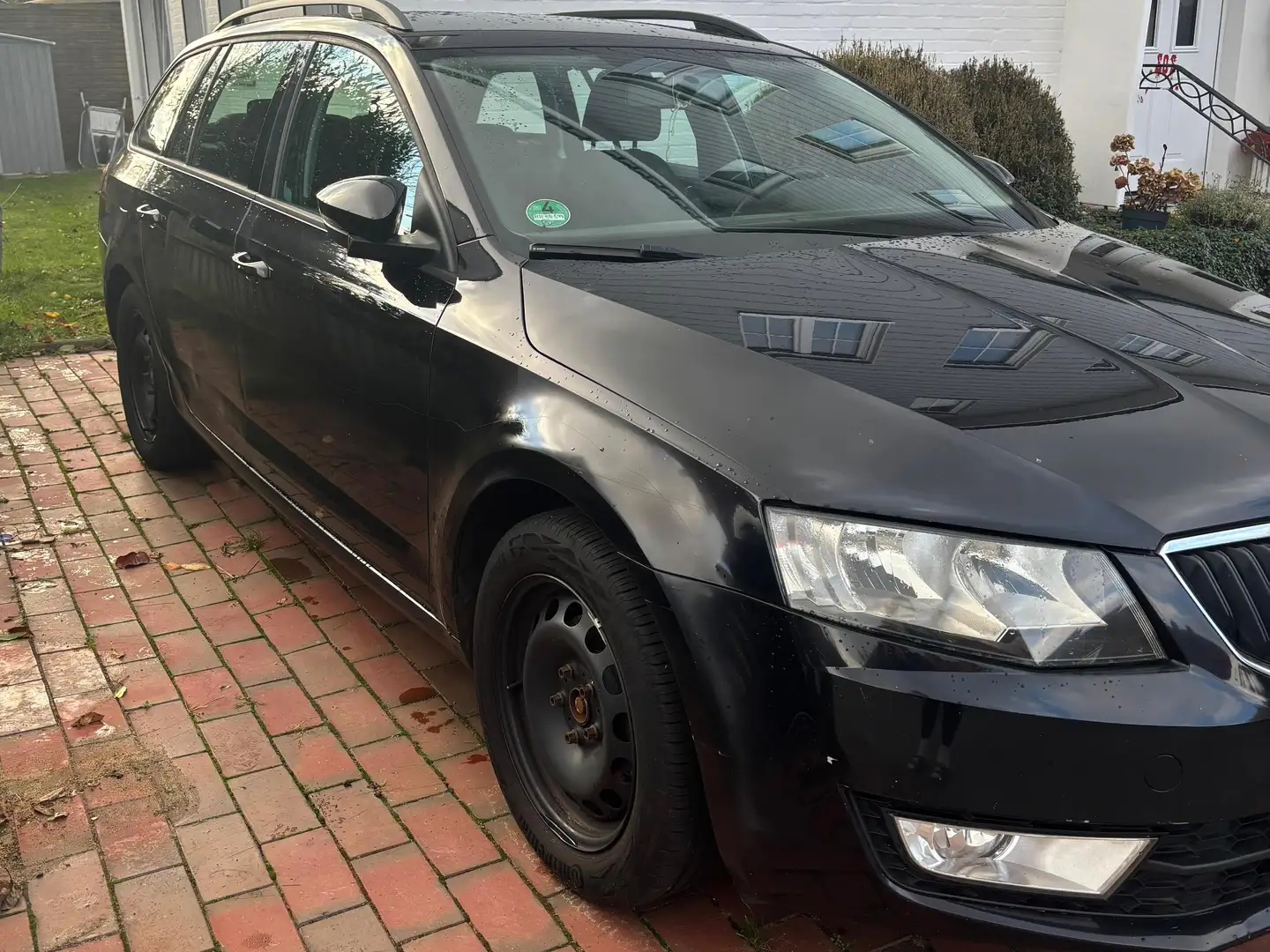 Skoda Octavia Octavia Combi 1.6 TDI Green tec 4x4 Ambition Schwarz - 2