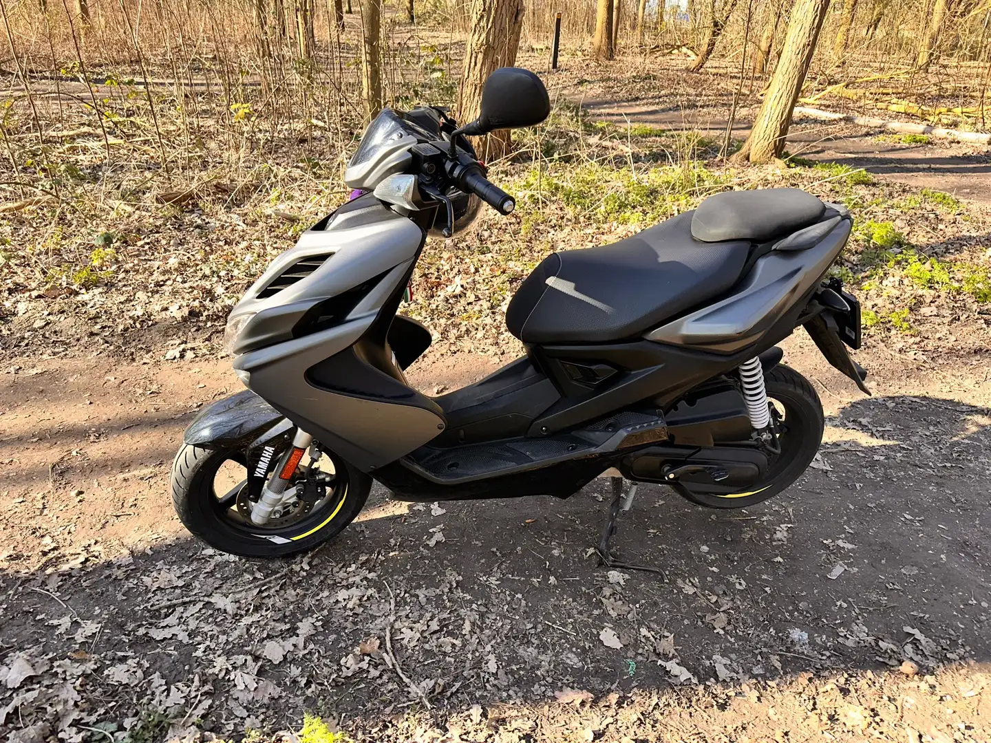 Yamaha Aerox Šedá - 2