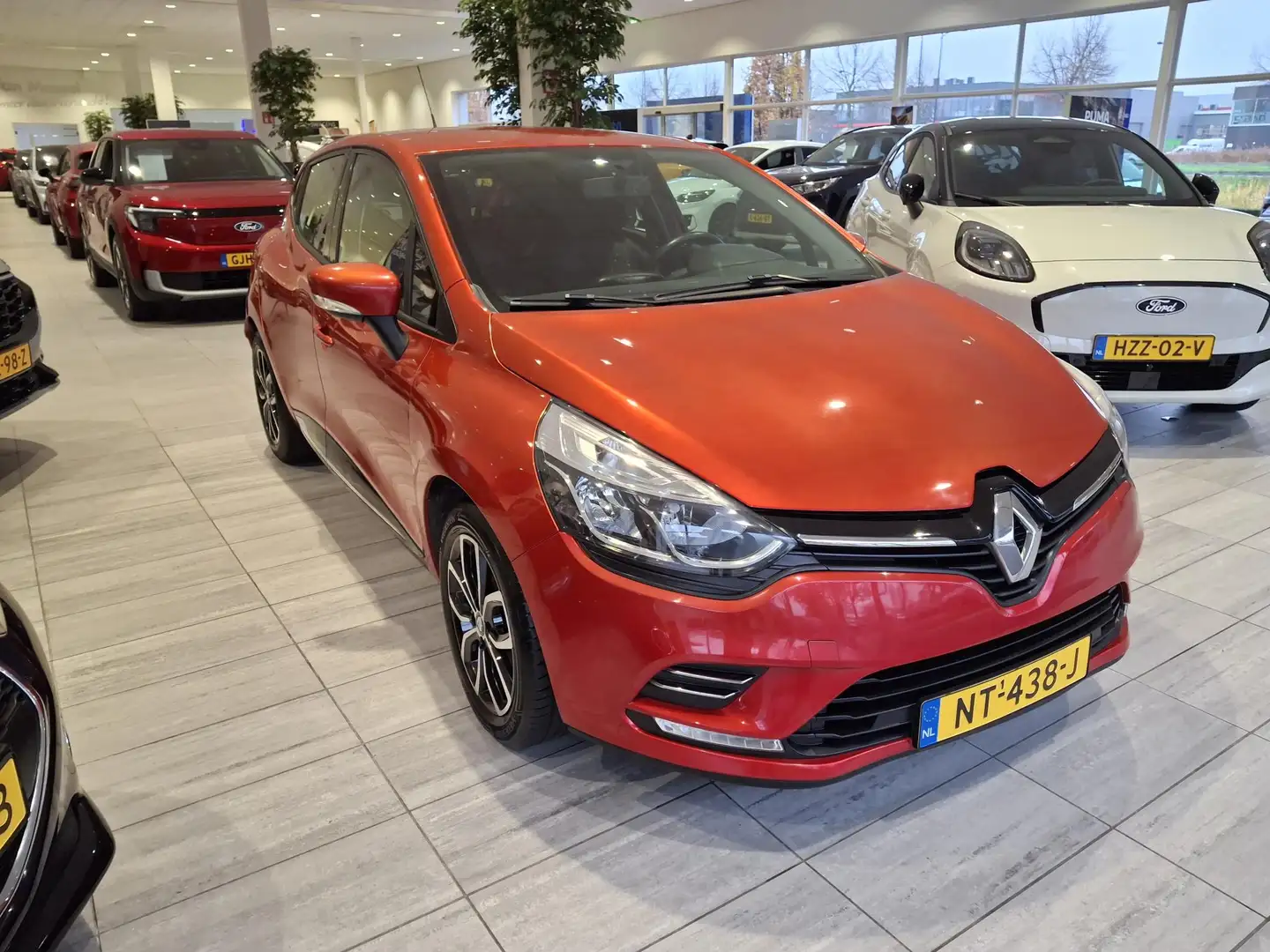 Renault Clio 0.9 TCe Zen | LMV | CC | Elektrische ramen | Bass Rood - 2