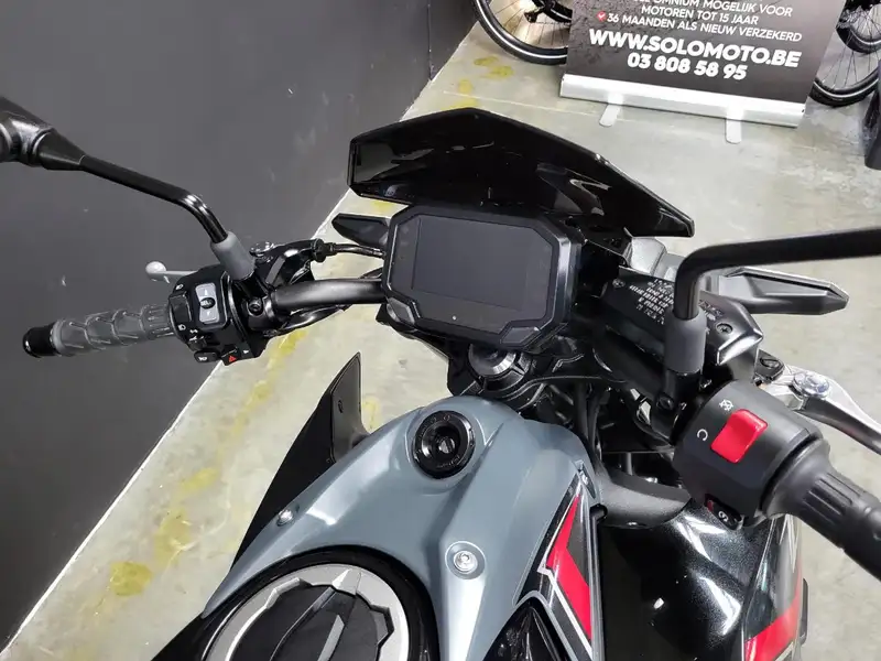 Kawasaki Z 650 - foto 4