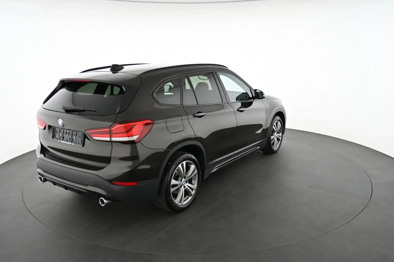 BMW X1 xDrive18d Pickerl NEU Braun - 2