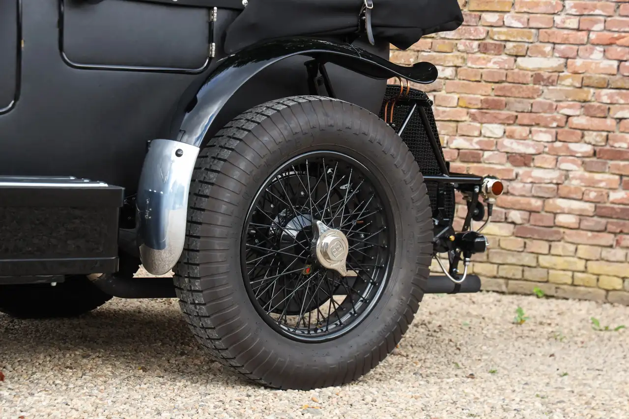 Bentley Speed 8 "Peking to Paris spec" by Racing Green FUL, foto 8
