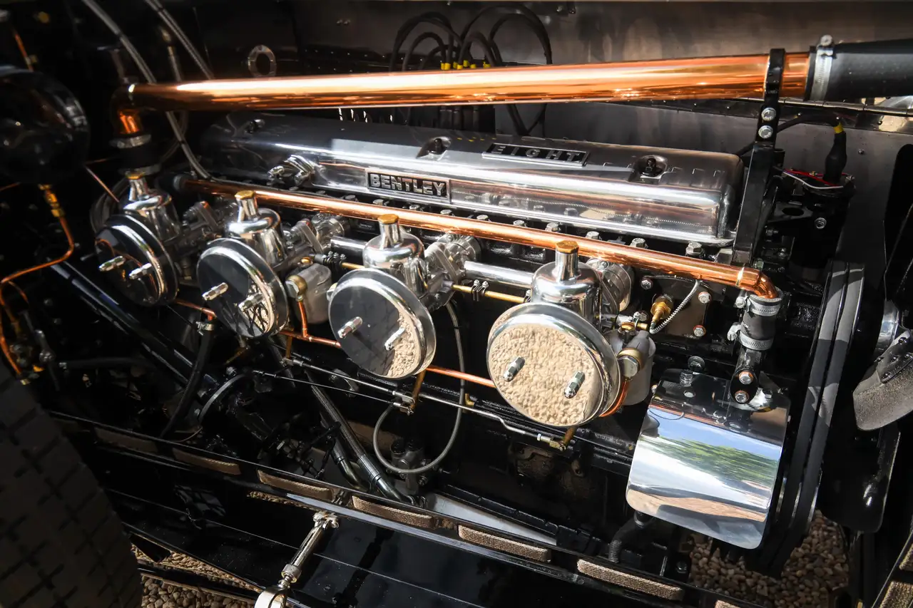 Bentley Speed 8 "Peking to Paris spec" by Racing Green FUL, foto 4