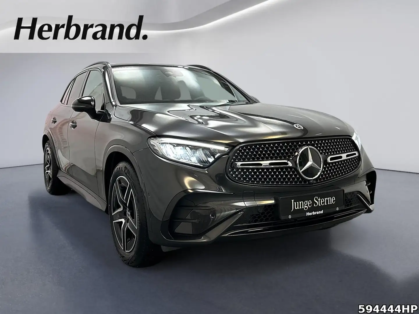 Mercedes-Benz GLC 300 d 4M AMG AHK Night Memory DISTRONIC 19" Grau - 2