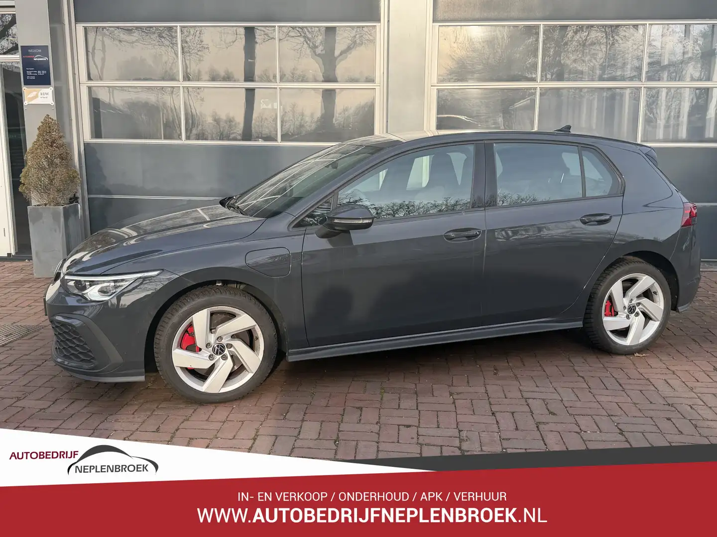 Volkswagen Golf GTE 1.4 eHybrid 5-drs Hatchb. | IQ | LMV | Winterpakke Gris - 1