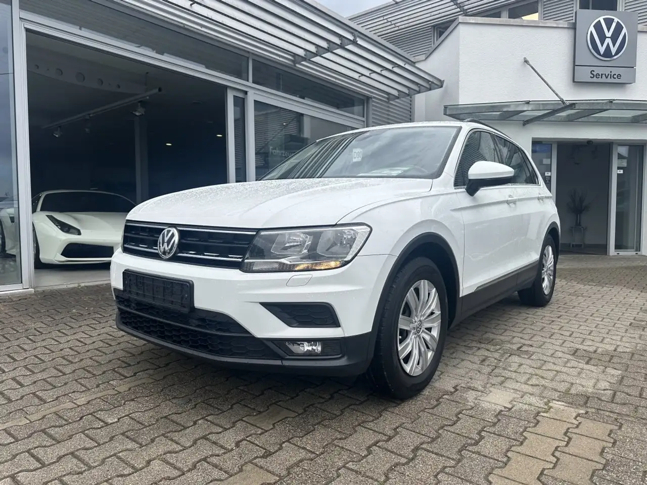 Volkswagen Tiguan 2.0TDI COMFORTLINE*ACC*NAVI*PDC — photo 1 of 23