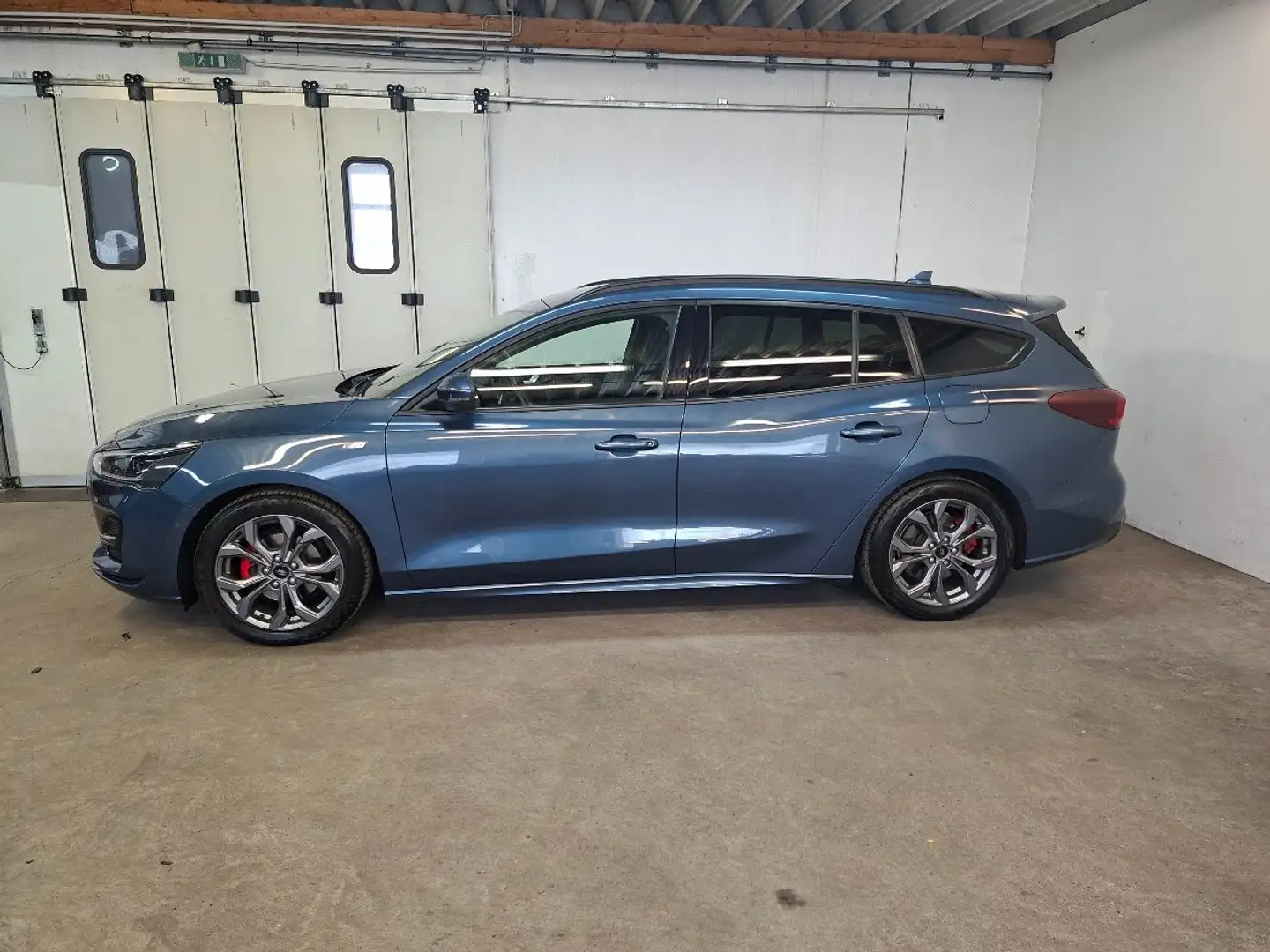 Ford Focus Kombi 1.5 EcoBlue ST-Line X, Winter-Paket - 2
