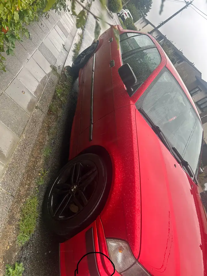 BMW 318i, foto 9