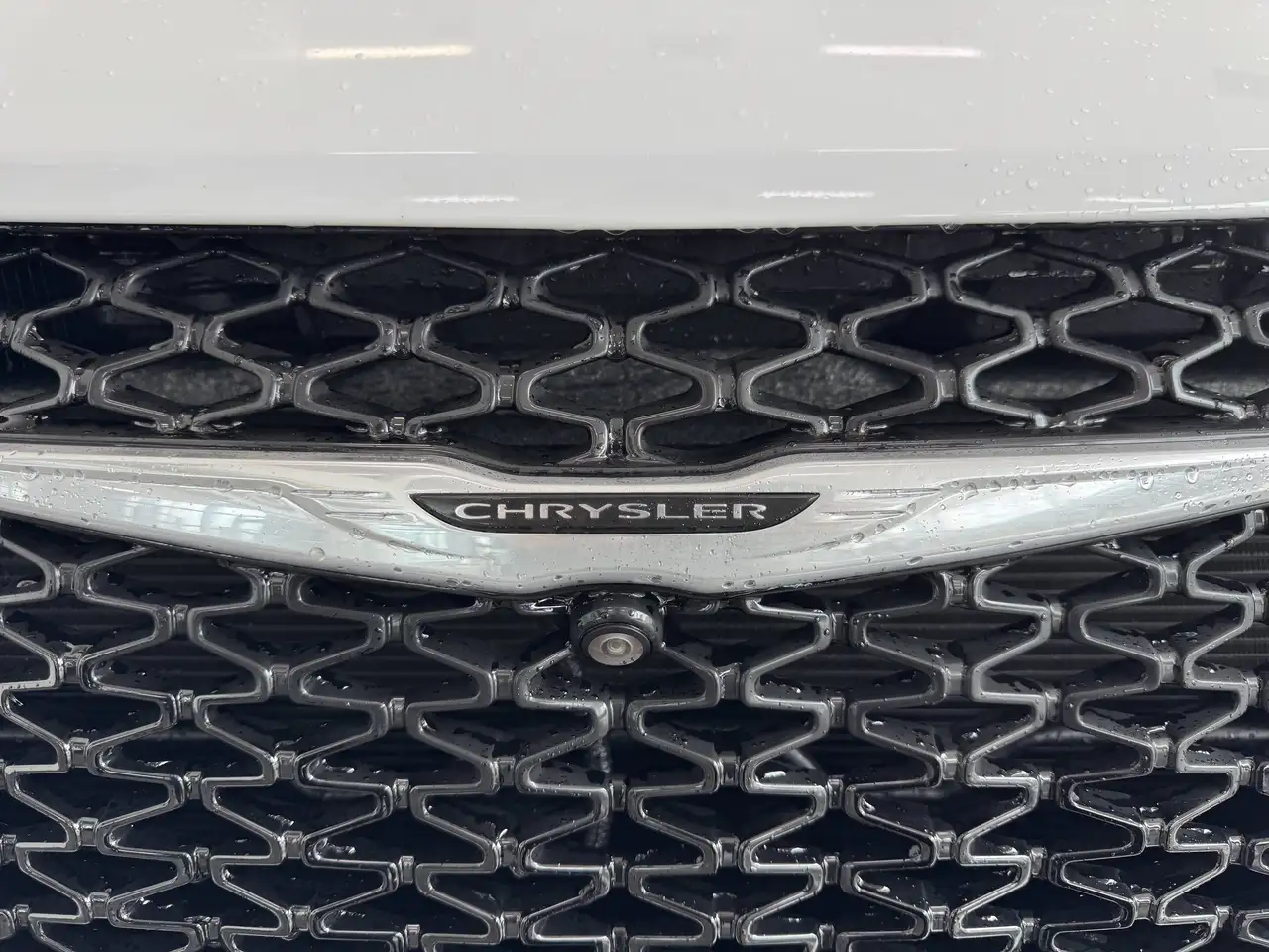 Chrysler Pacifica снимка Chrysler Pacifica