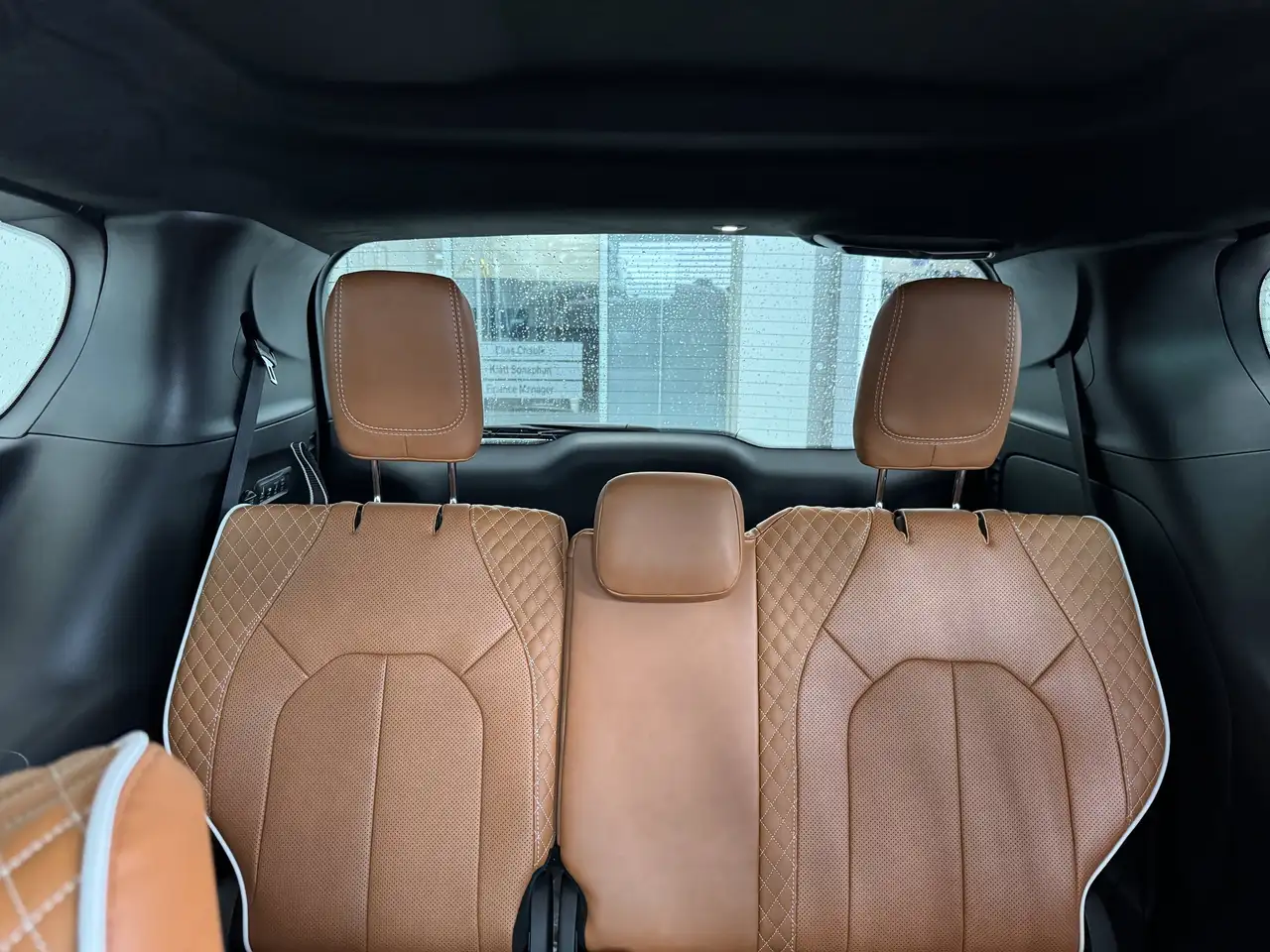 Chrysler Pacifica снимка Chrysler Pacifica