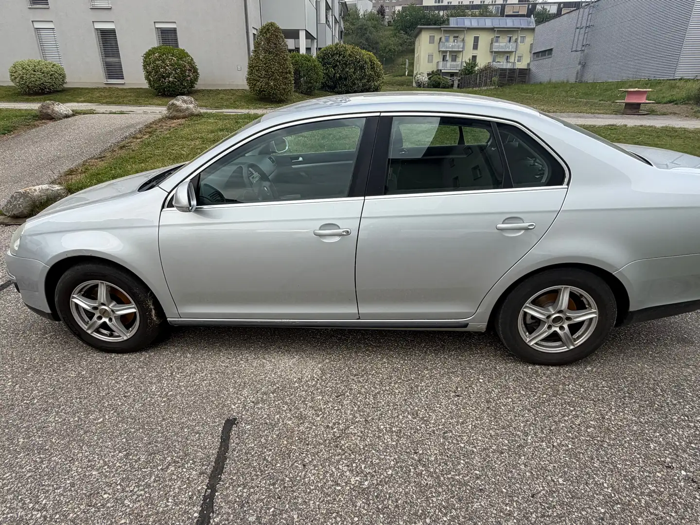 Volkswagen Jetta Jetta 1,9 Comfortline TDI DPF Comfortline Silber - 2