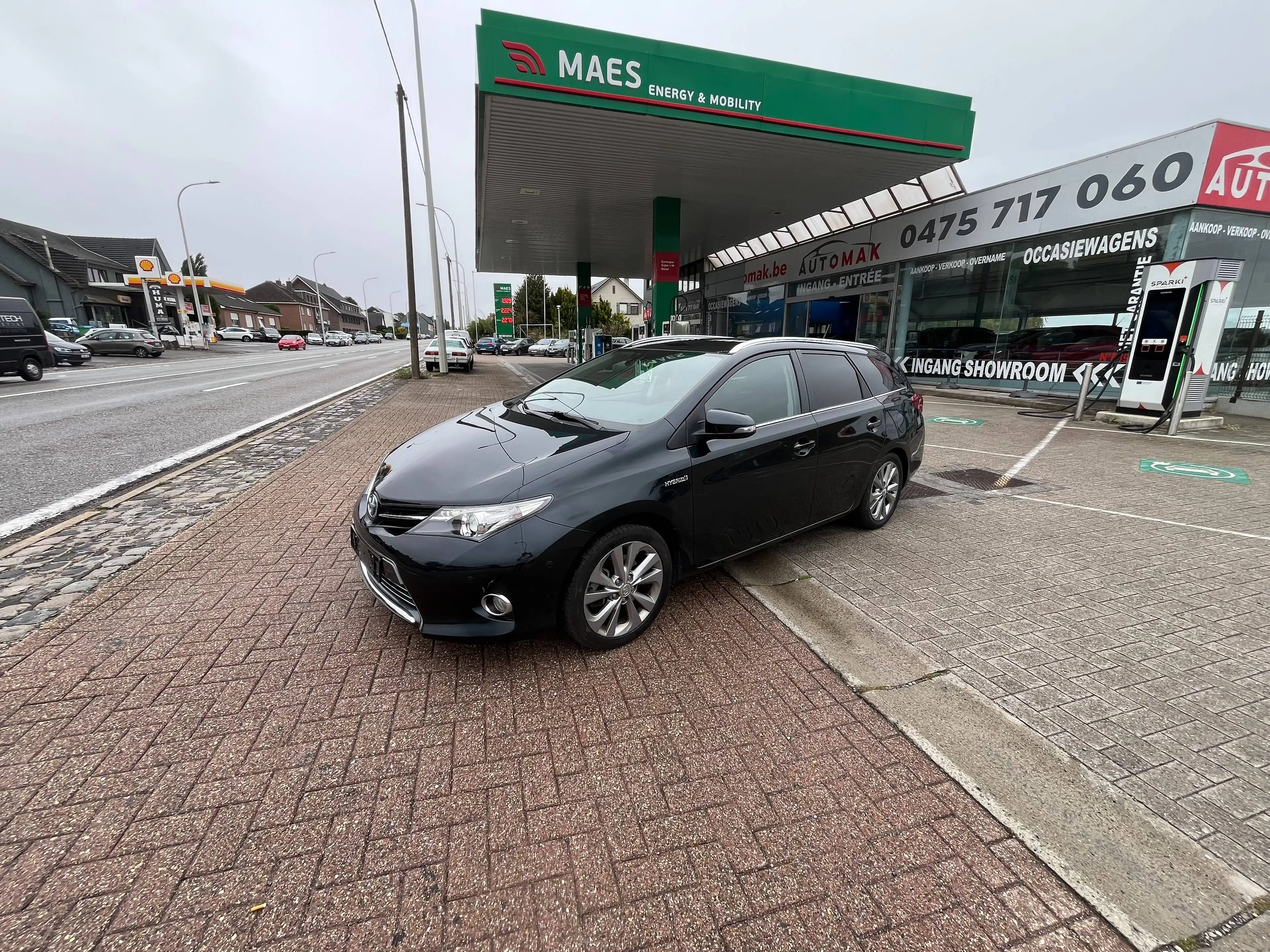 Toyota Auris Auris SW HEV 1.8i HSD Premium CVT — photo 2