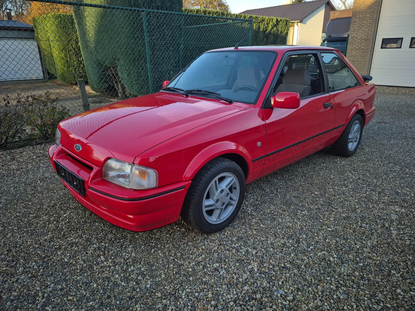 Ford Escort Escort XR3i Rood - 1