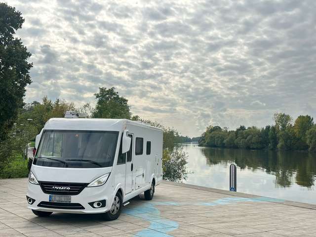 Imagine Caravans-Wohnm Hymer Exsis I 594