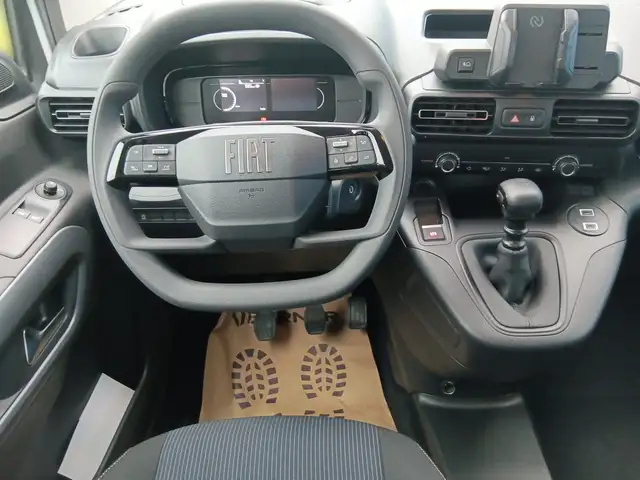 Fiat Doblo view 12