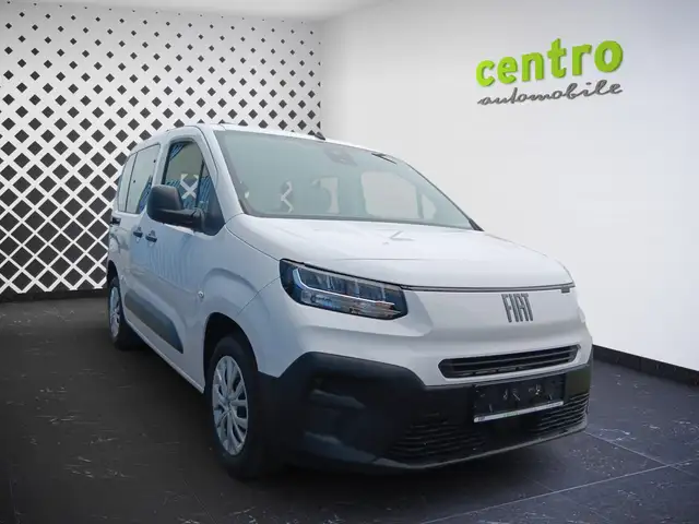 Fiat Doblo view 4