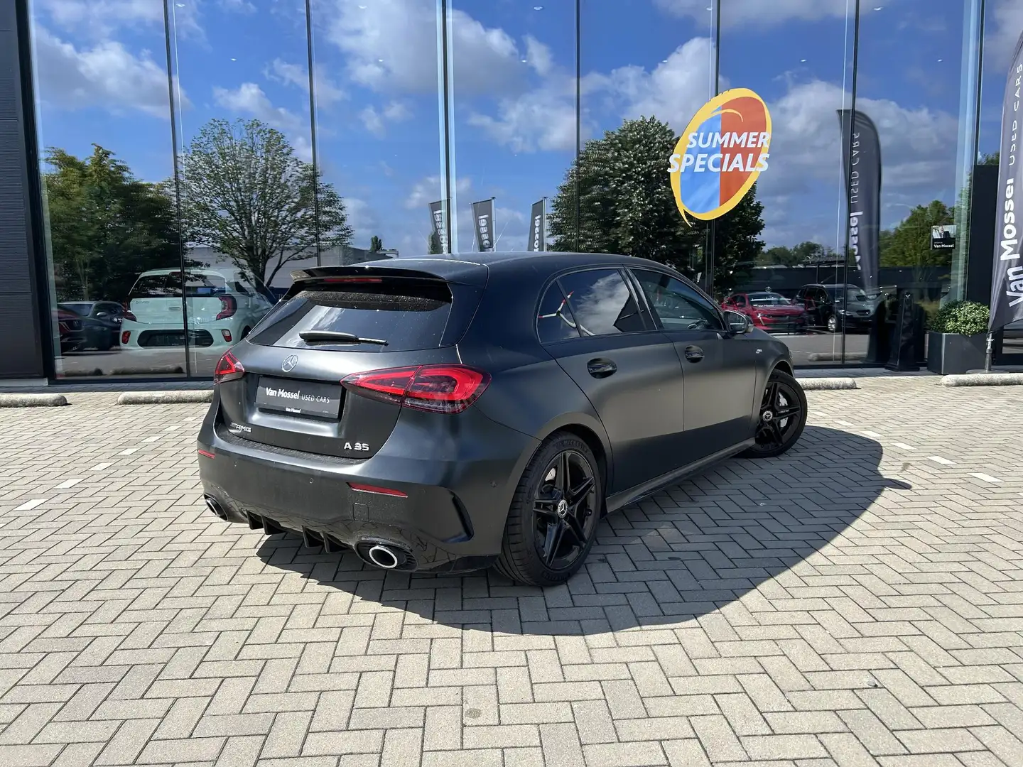 Mercedes-Benz A 35 AMG A35 Zwart - 2
