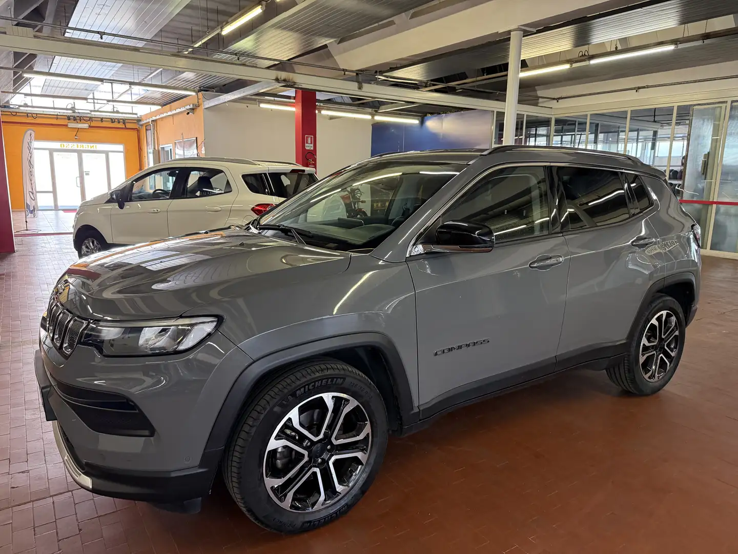 Jeep Compass 1.6 mjt Limited 2wd 130cv Grigio - 2