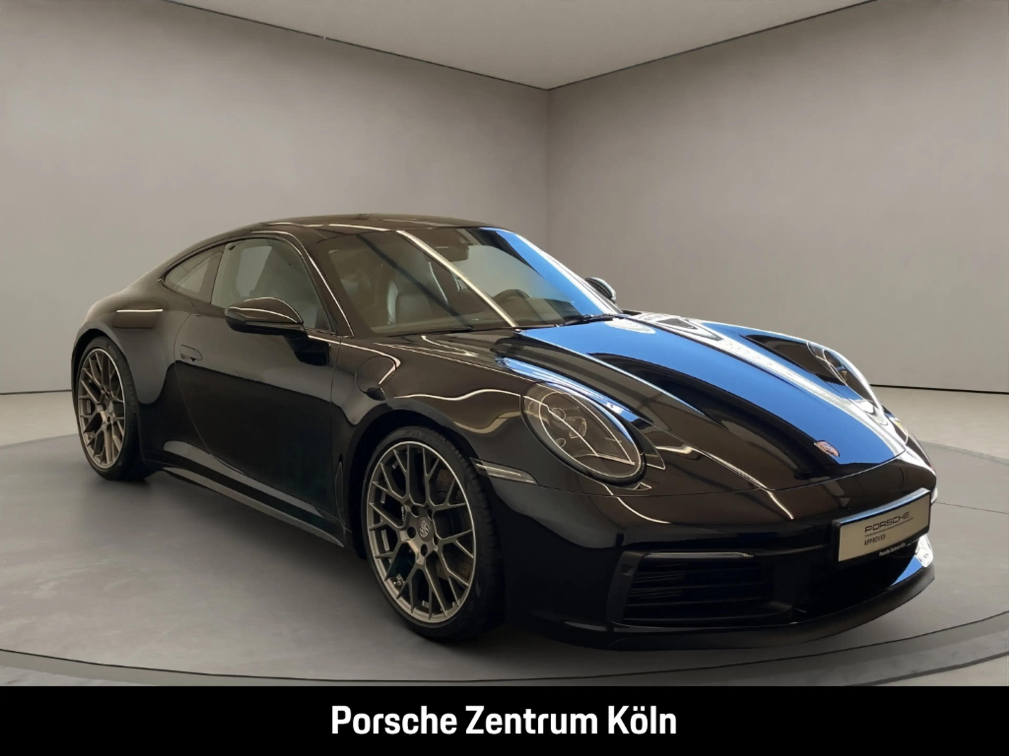 Porsche 992 (911) Carrera S — photo 7