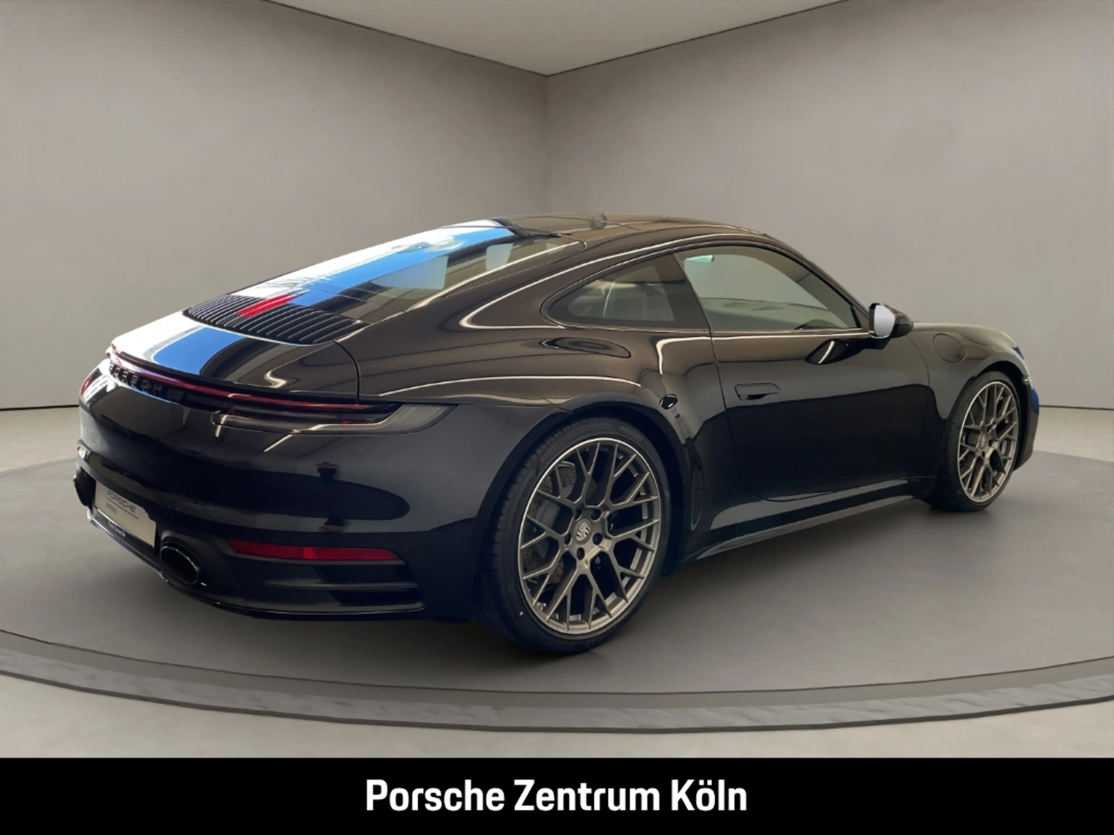 Porsche 992 (911) Carrera S — photo 5