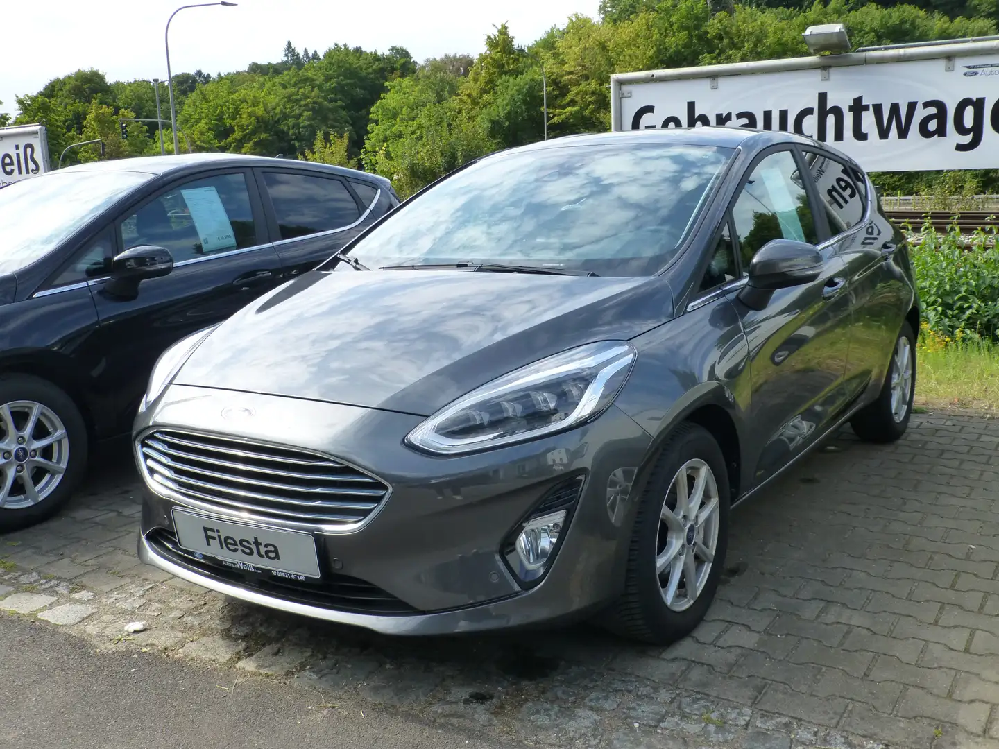 Ford Fiesta Titanium X_95PS_LED_WintPak_FahrAssPak Grijs - 1