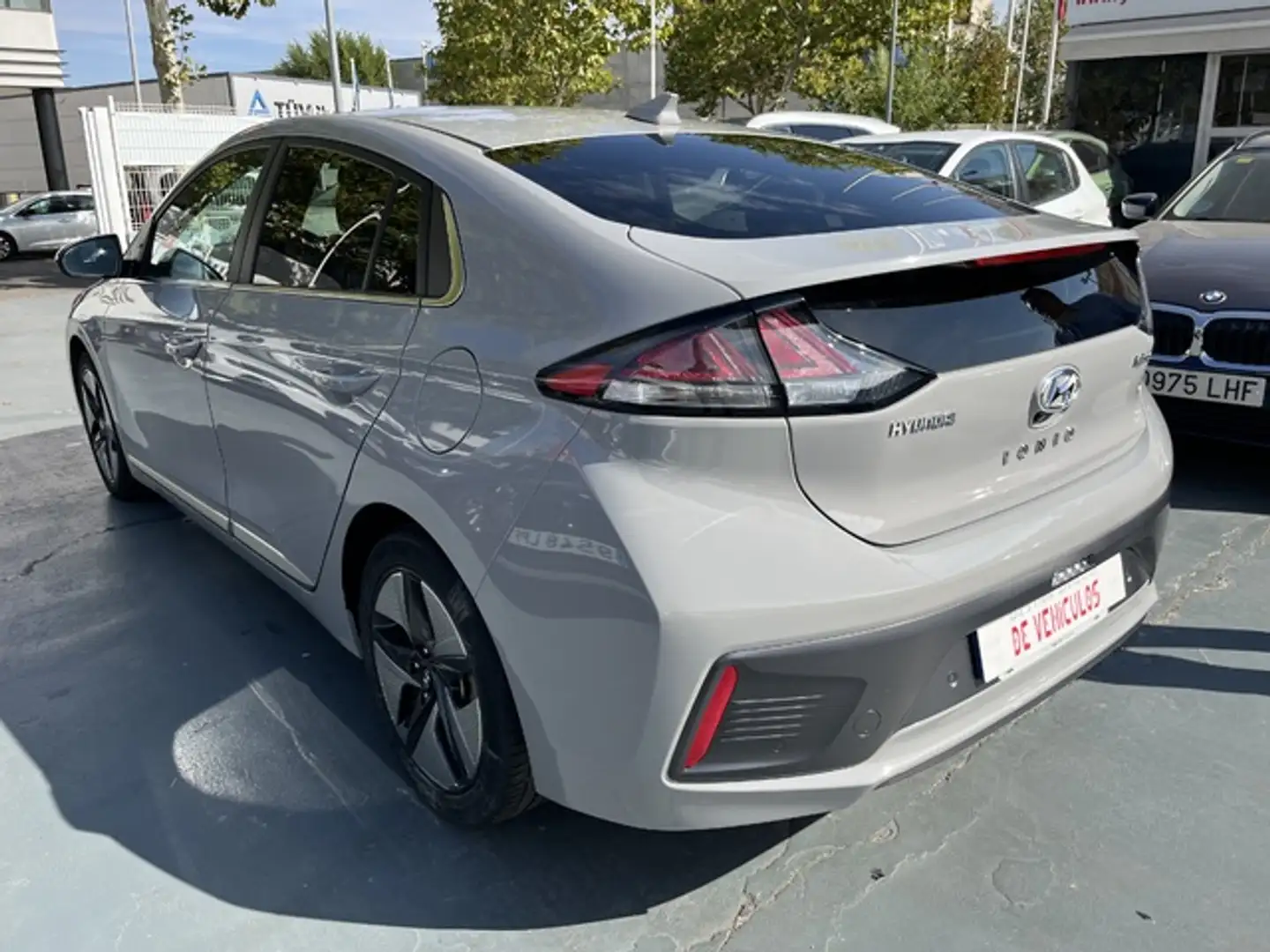 Hyundai IONIQ HEV 1.6 GDI Tecno Gris - 2