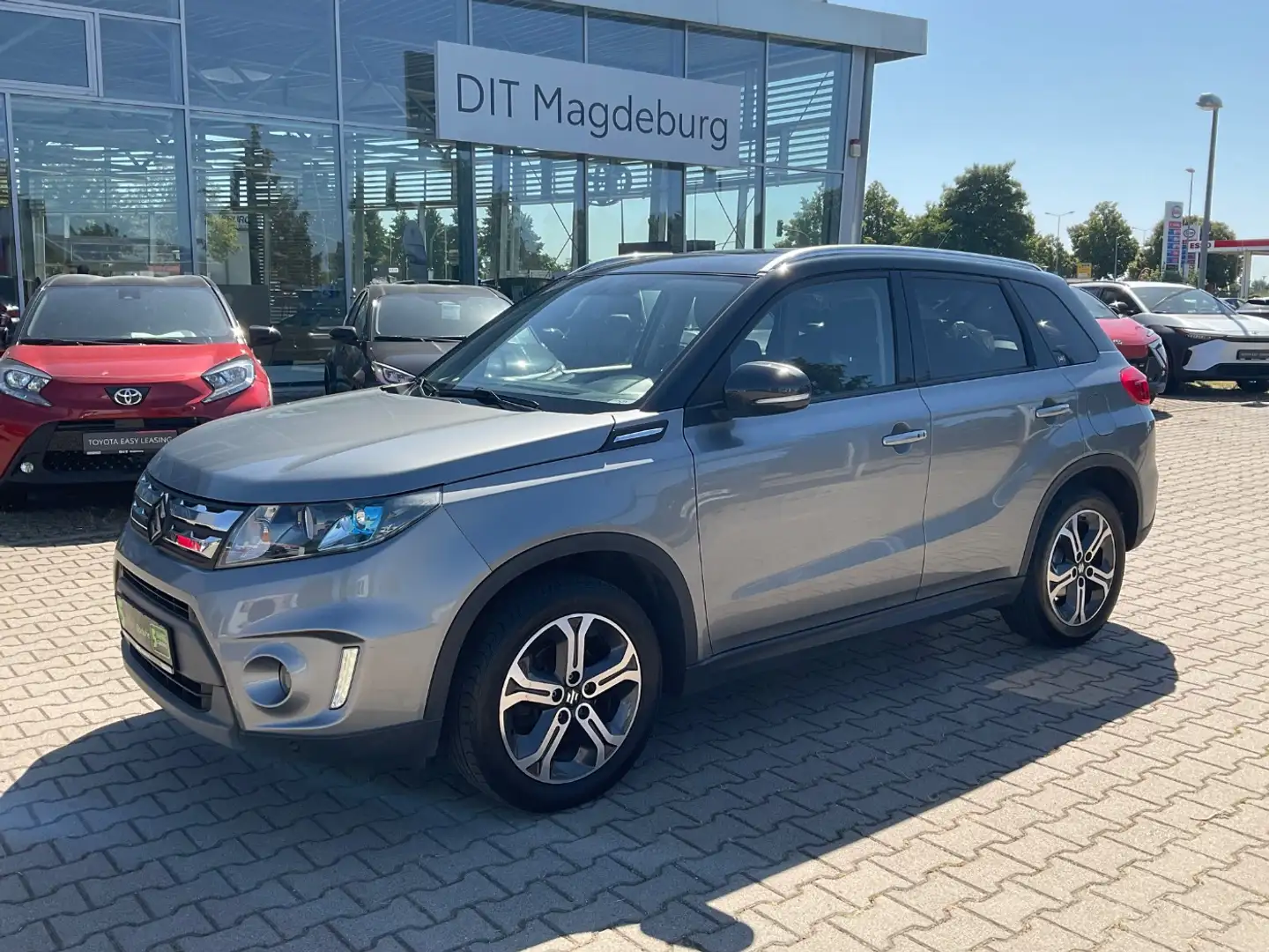 Suzuki Vitara 1.6 DDiS 4x2 Comfort+ LED,Leder,Sitzheiz. Gris - 2